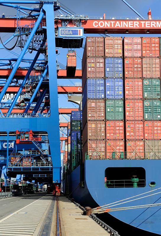 0140 Schiffsheck mit Containern - Schiffsentladung.  | HHLA Container Terminal Hamburg Altenwerder ( CTA )